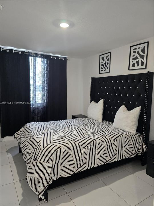 В аренду: $900 (1 спален, 1 ванн, 200 Квадратных фут)