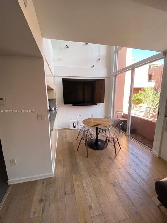 En Venta: $485,000 (1 camas, 1 baños, 691 Pies cuadrados)