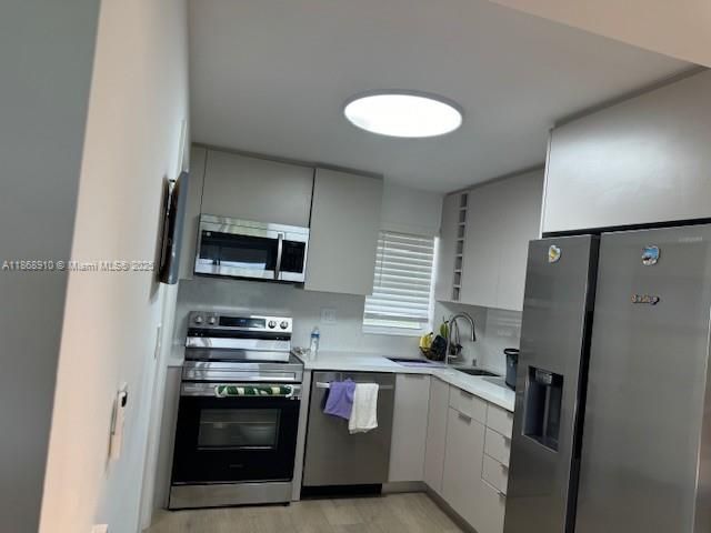 На продажу: $158,000 (1 спален, 1 ванн, 800 Квадратных фут)