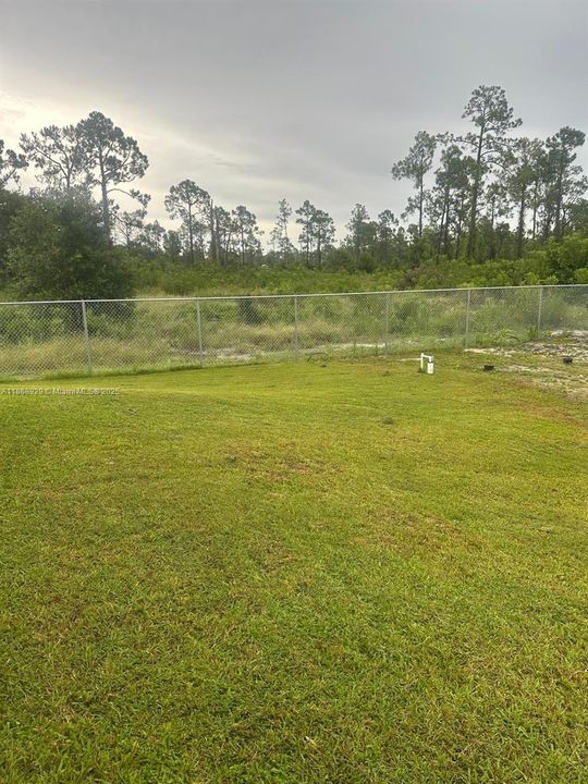 Recently Rented: $2,200 (3 beds, 2 baths, 1620 Square Feet)