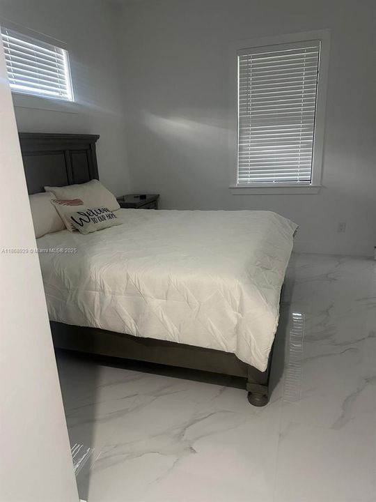 Recently Rented: $2,200 (3 beds, 2 baths, 1620 Square Feet)