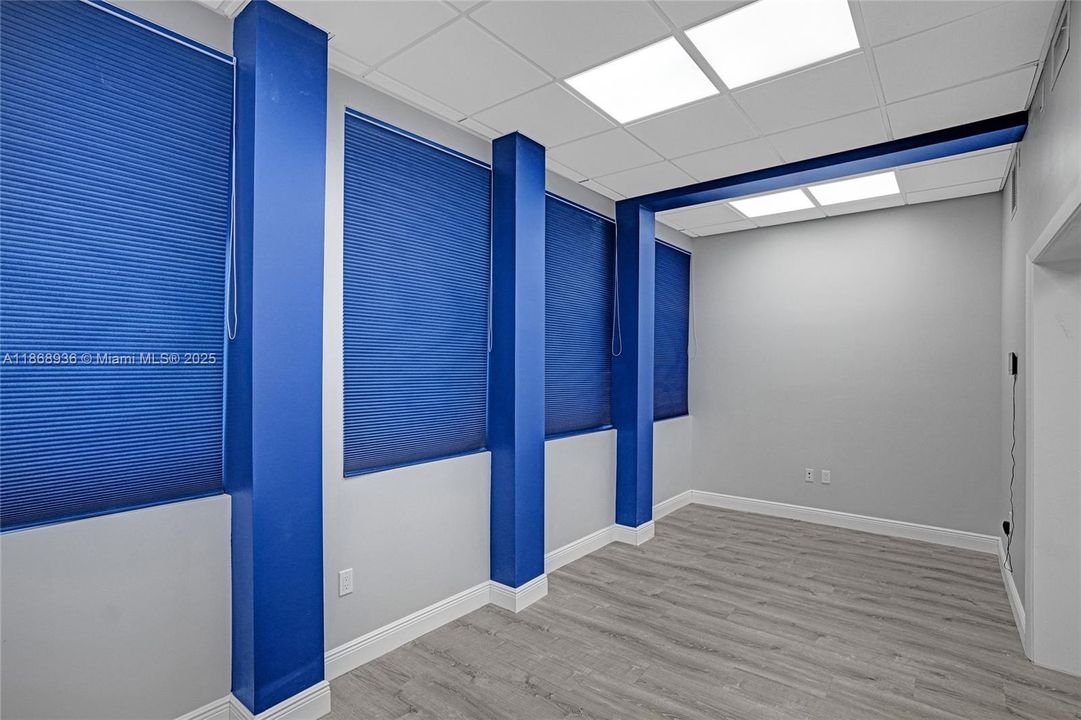 En Renta: $11,985 (0 camas, 0 baños, 0 Pies cuadrados)