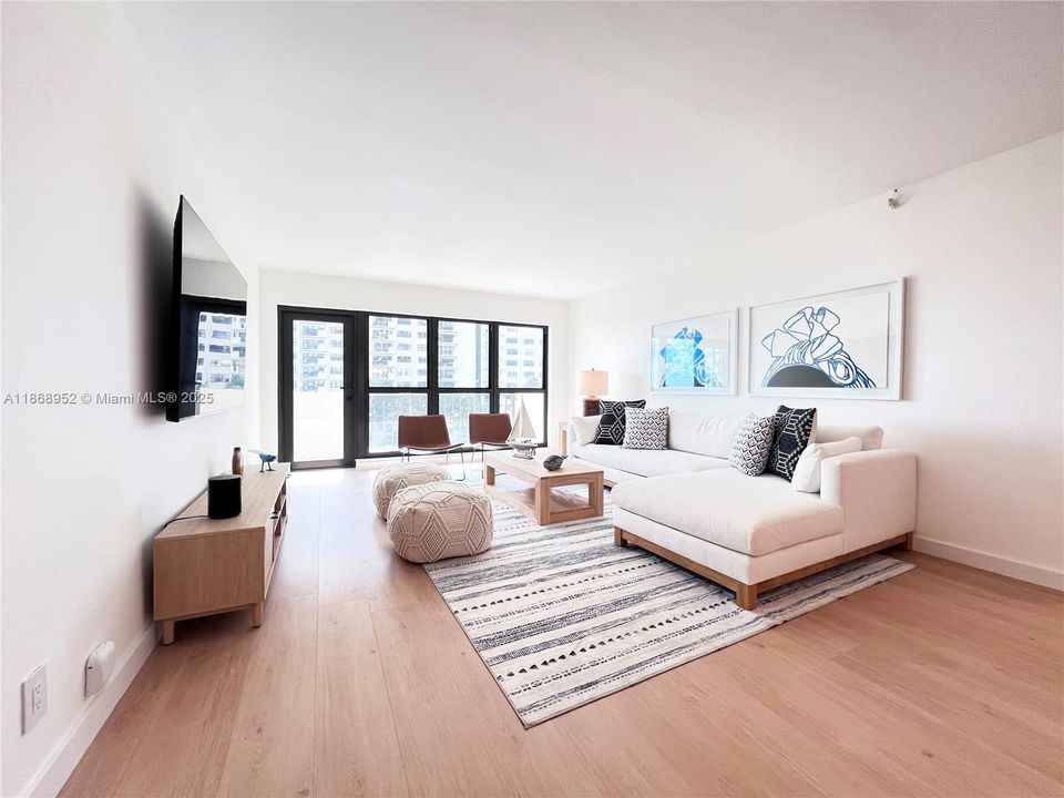 Active With Contract: $5,800 (2 beds, 2 baths, 1400 Square Feet)