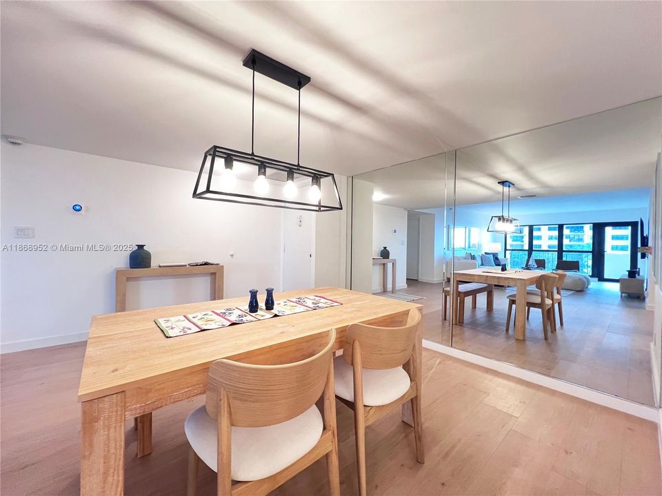 Active With Contract: $5,800 (2 beds, 2 baths, 1400 Square Feet)