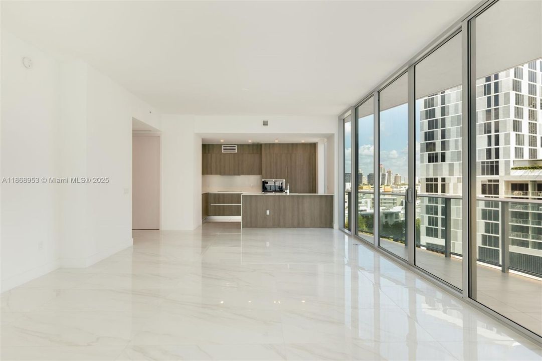 For Sale: $1,685,000 (2 beds, 2 baths, 1675 Square Feet)