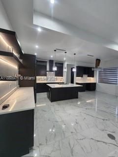 待售: $615,000 (4 贝兹, 3 浴室, 0 平方英尺)