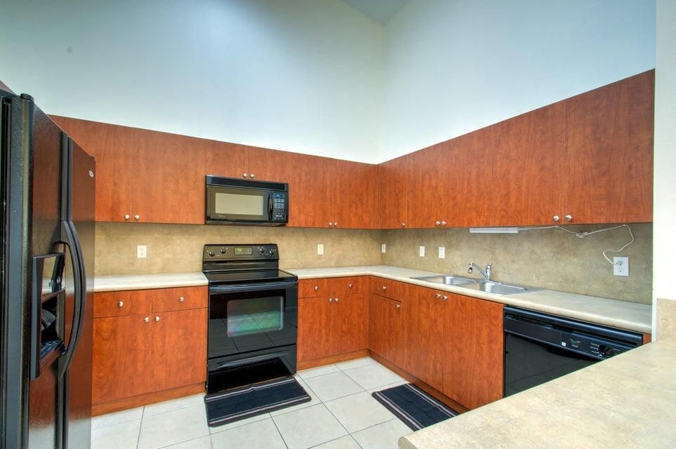 Large Kitchen