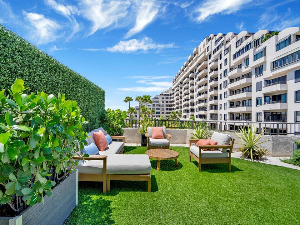 В аренду: $30,000 (4 спален, 4 ванн, 3075 Квадратных фут)