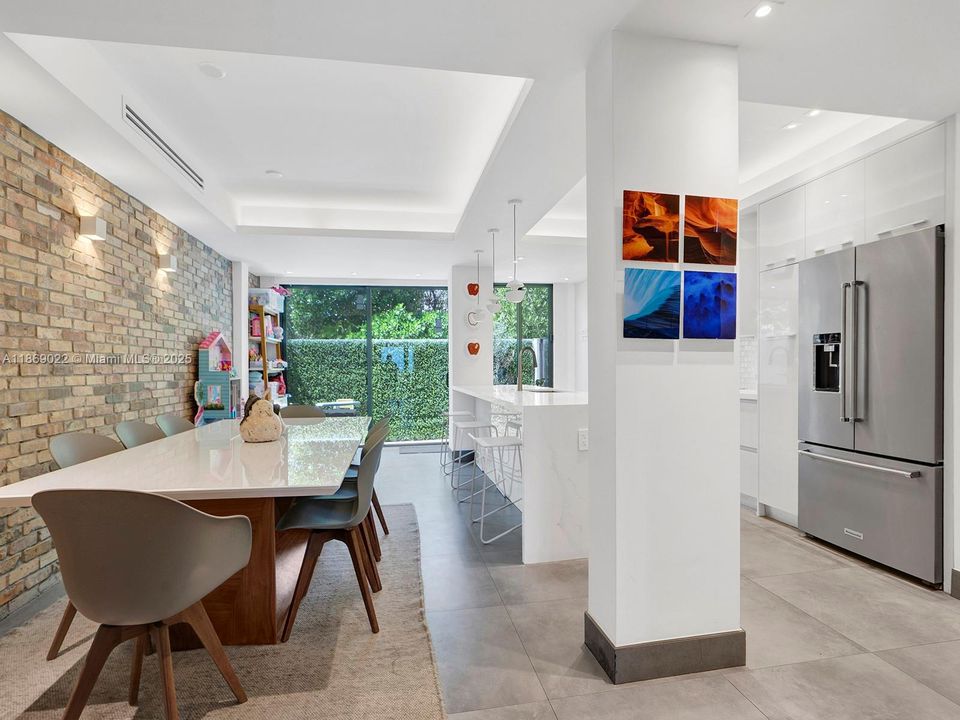 В аренду: $30,000 (4 спален, 4 ванн, 3075 Квадратных фут)