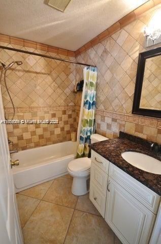 Recently Rented: $3,500 (3 beds, 2 baths, 1951 Square Feet)