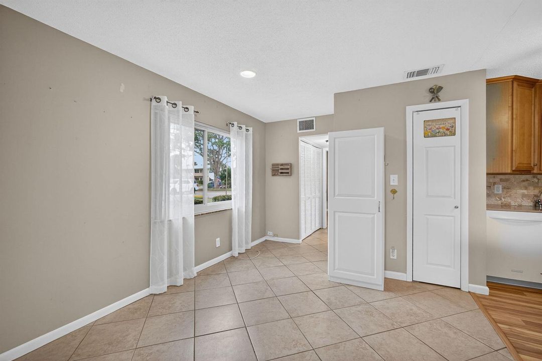 Dining Area & Pantry