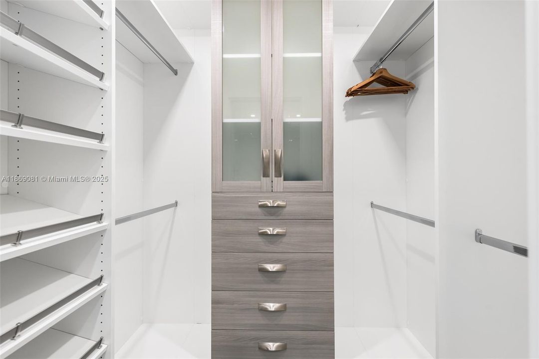 For Rent: $32,490 (4 beds, 4 baths, 4710 Square Feet)