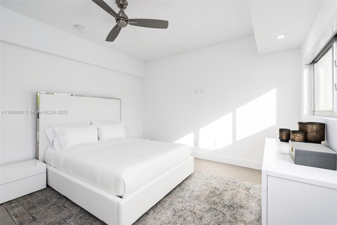 For Rent: $32,490 (4 beds, 4 baths, 4710 Square Feet)