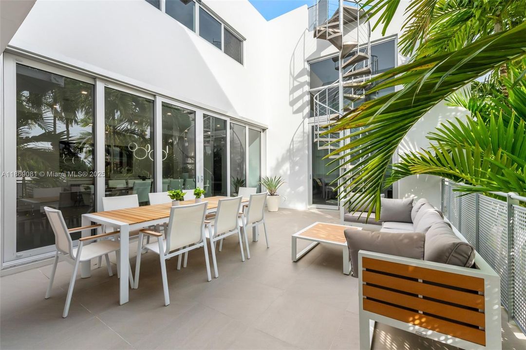 For Rent: $32,490 (4 beds, 4 baths, 4710 Square Feet)