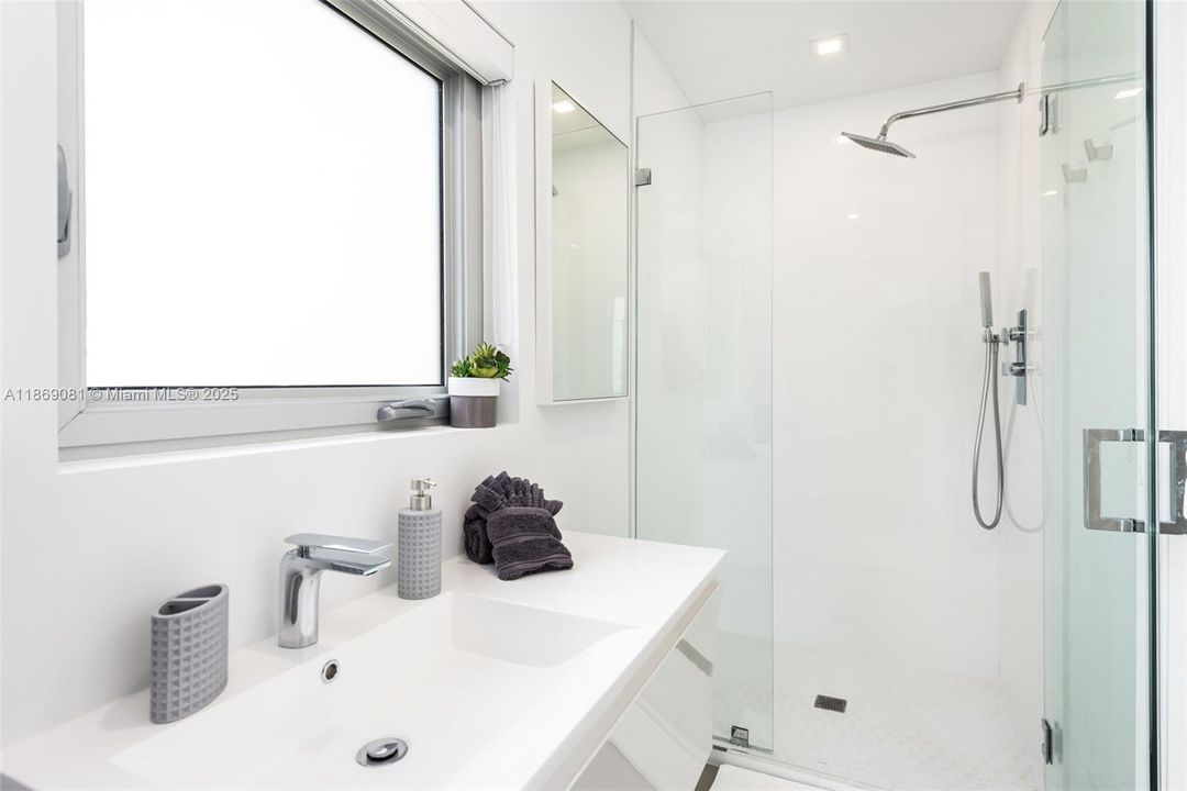 For Rent: $32,490 (4 beds, 4 baths, 4710 Square Feet)