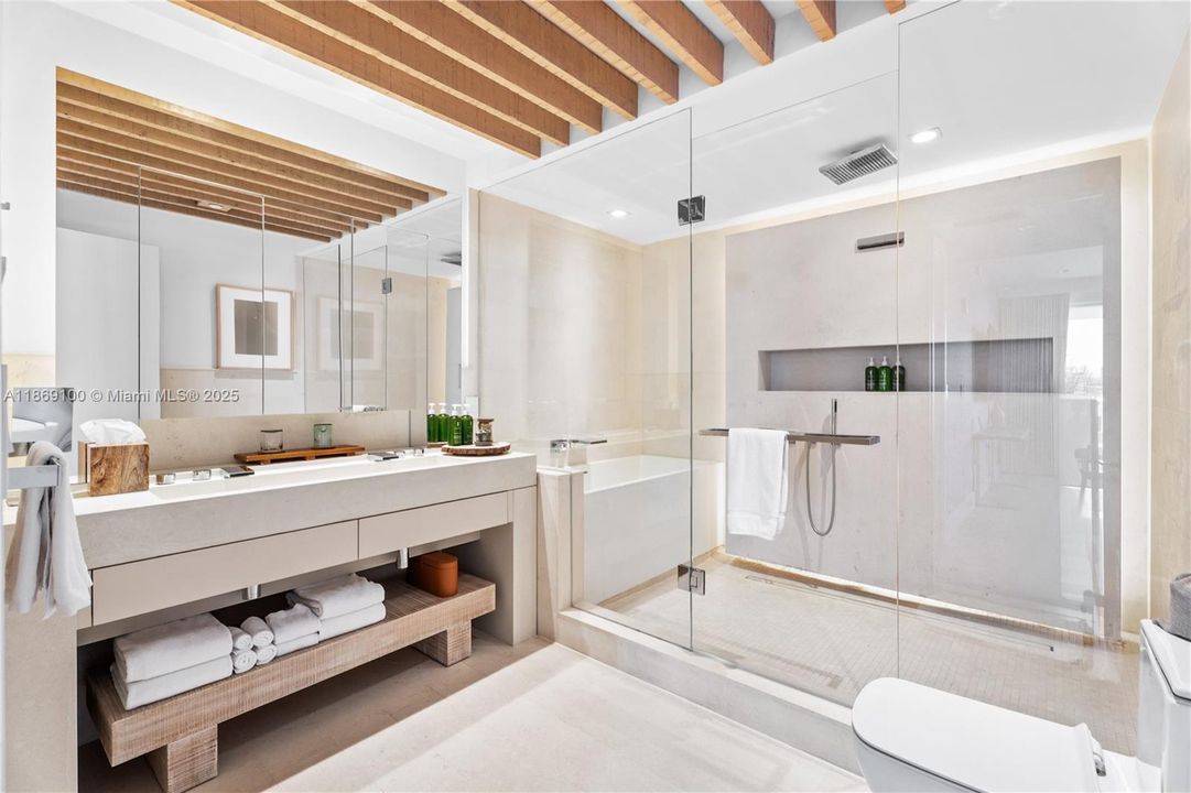 待售: $6,499,000 (3 贝兹, 3 浴室, 1943 平方英尺)