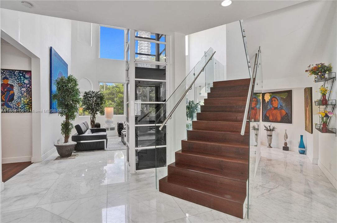 待售: $3,750,000 (5 贝兹, 5 浴室, 6308 平方英尺)