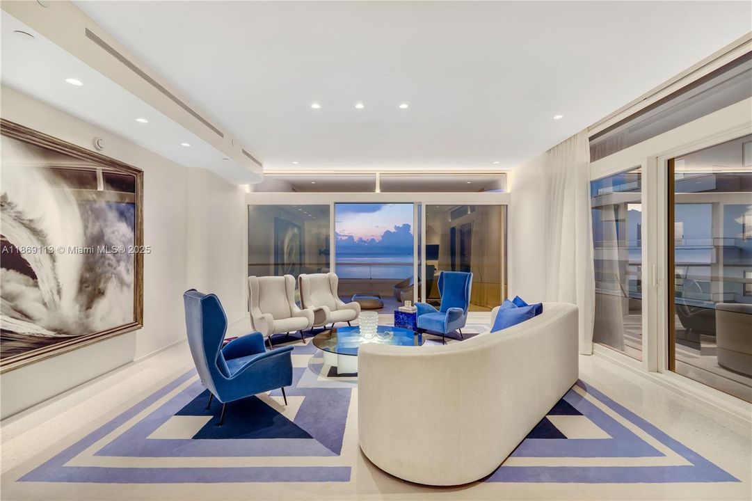 En Venta: $16,900,000 (4 camas, 4 baños, 4165 Pies cuadrados)