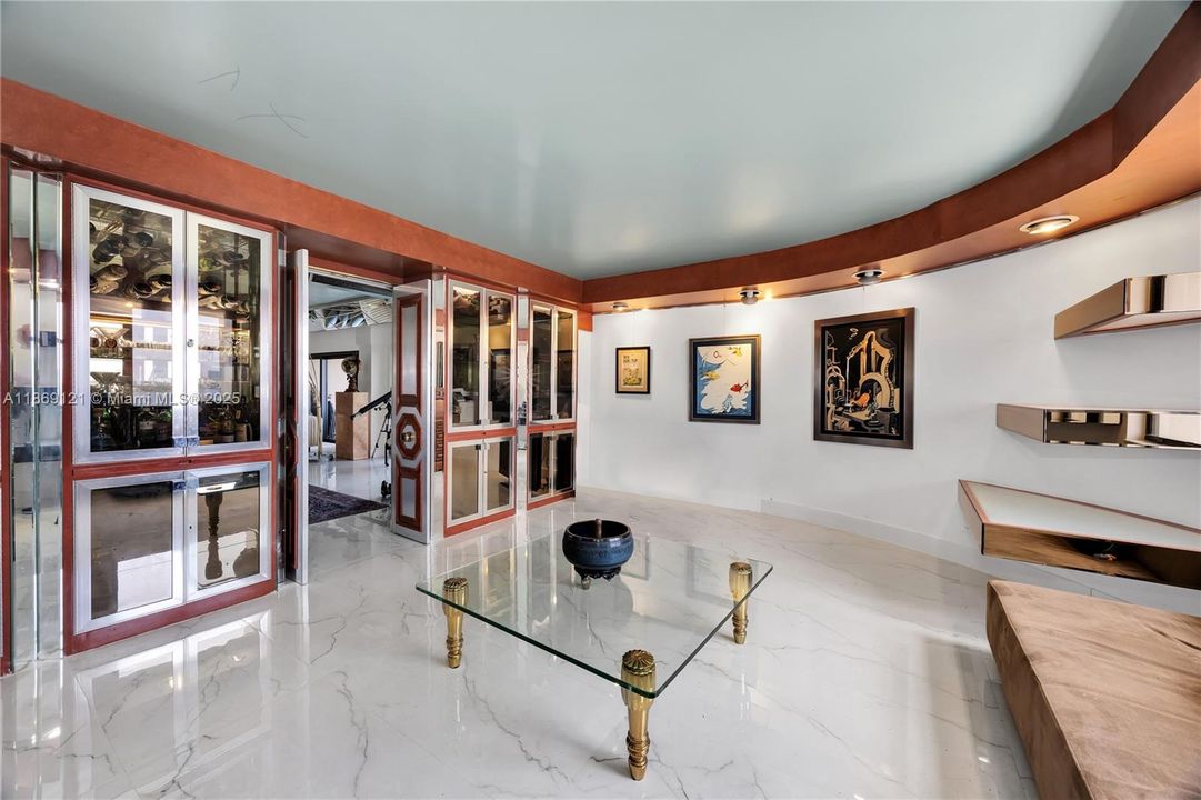 Active With Contract: $3,850 (3 beds, 3 baths, 2320 Square Feet)