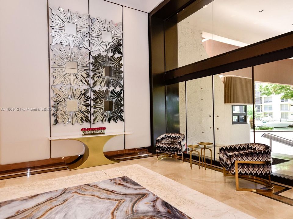 Active With Contract: $3,850 (3 beds, 3 baths, 2320 Square Feet)