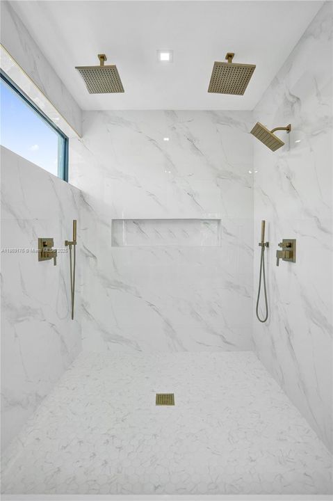 For Sale: $2,900,000 (4 beds, 4 baths, 3041 Square Feet)