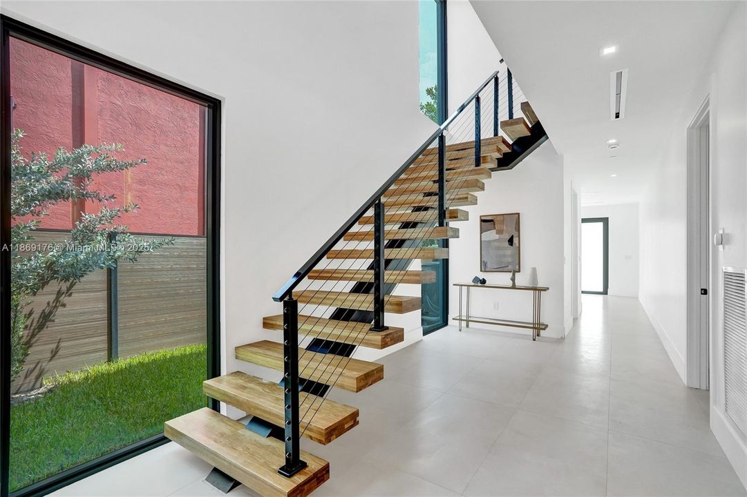 For Sale: $2,900,000 (4 beds, 4 baths, 3041 Square Feet)
