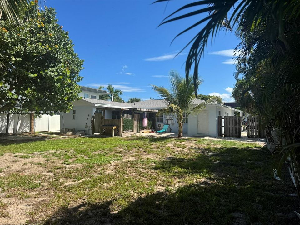 待售: $2,500,000 (0 贝兹, 0 浴室, 1652 平方英尺)