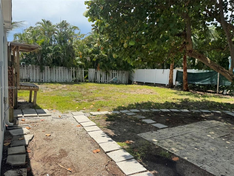 待售: $2,500,000 (0 贝兹, 0 浴室, 1652 平方英尺)