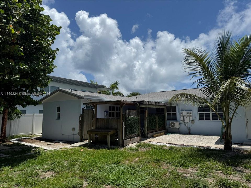 待售: $2,500,000 (0 贝兹, 0 浴室, 1652 平方英尺)