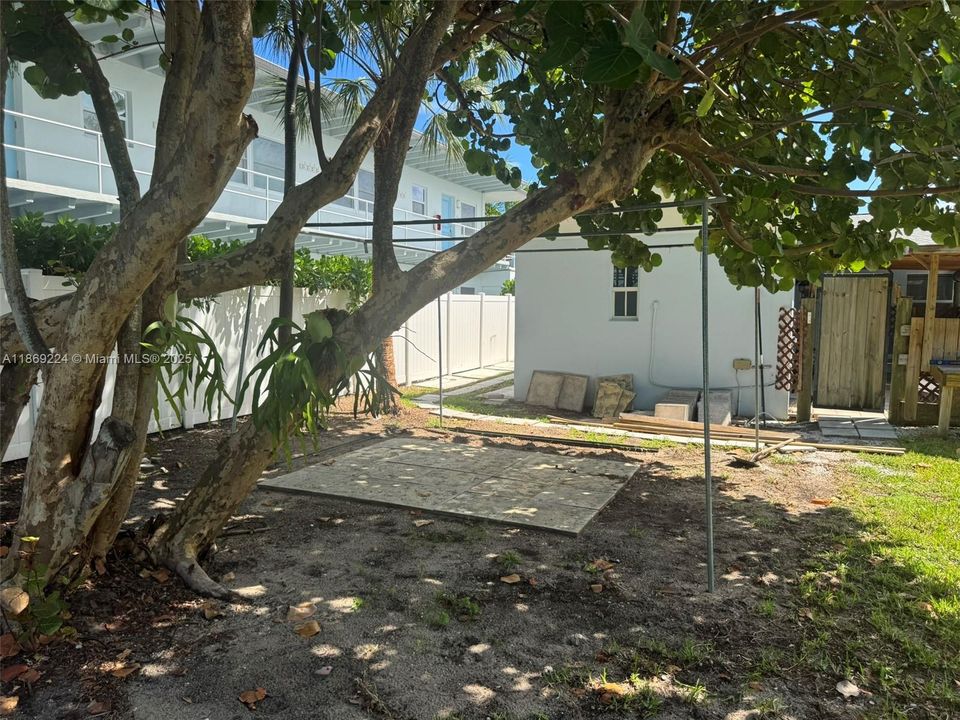 待售: $2,500,000 (0 贝兹, 0 浴室, 1652 平方英尺)