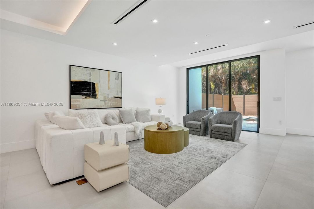 出租: $16,500 (5 贝兹, 4 浴室, 3041 平方英尺)