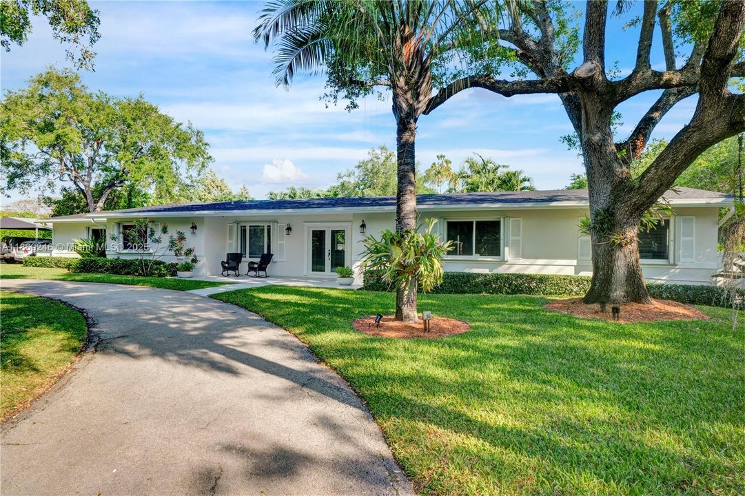 Active With Contract: $1,850,000 (4 beds, 3 baths, 2628 Square Feet)