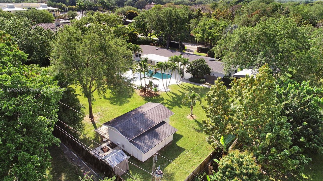 Active With Contract: $1,850,000 (4 beds, 3 baths, 2628 Square Feet)