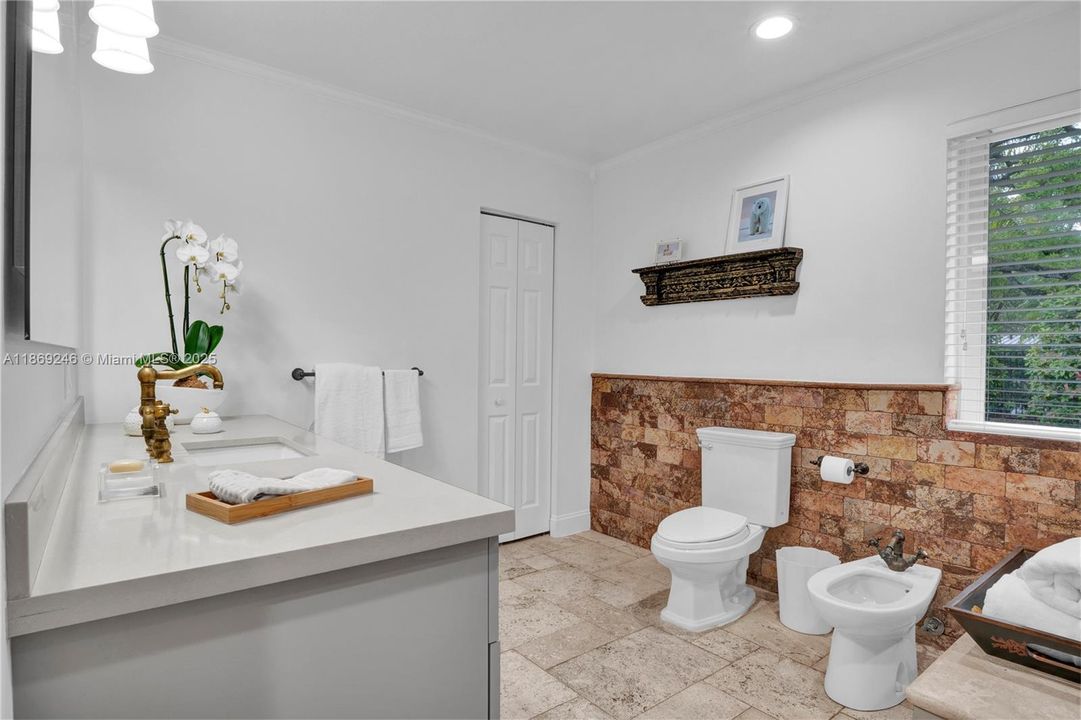 Active With Contract: $1,850,000 (4 beds, 3 baths, 2628 Square Feet)