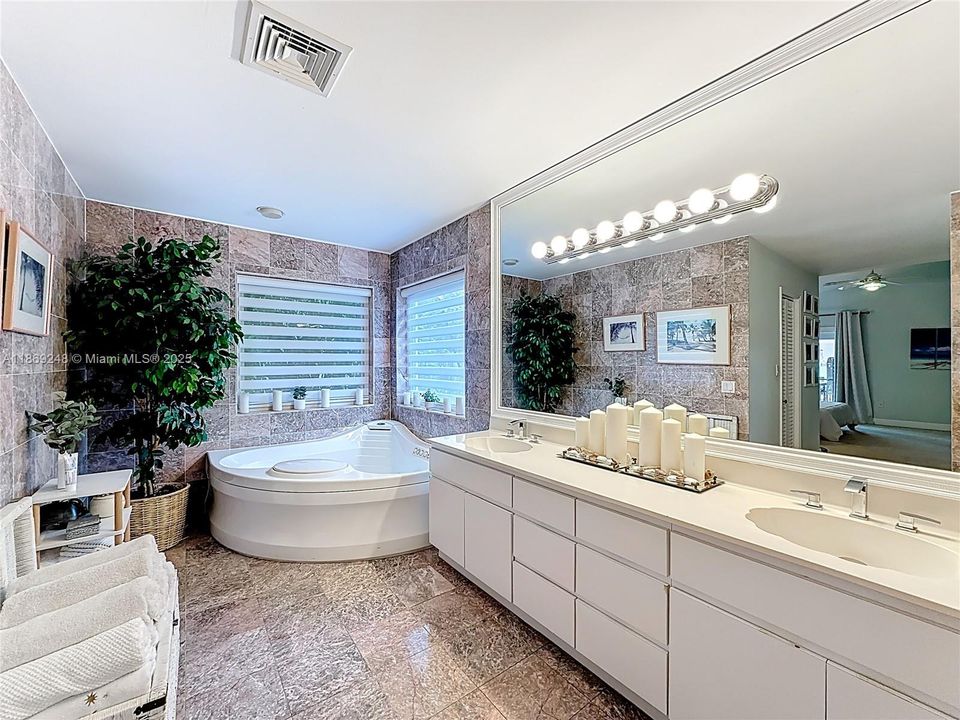 For Rent: $7,400 (4 beds, 4 baths, 3479 Square Feet)