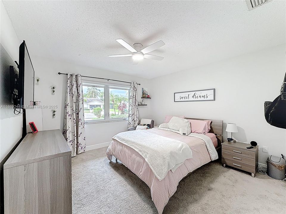 For Rent: $7,400 (4 beds, 4 baths, 3479 Square Feet)