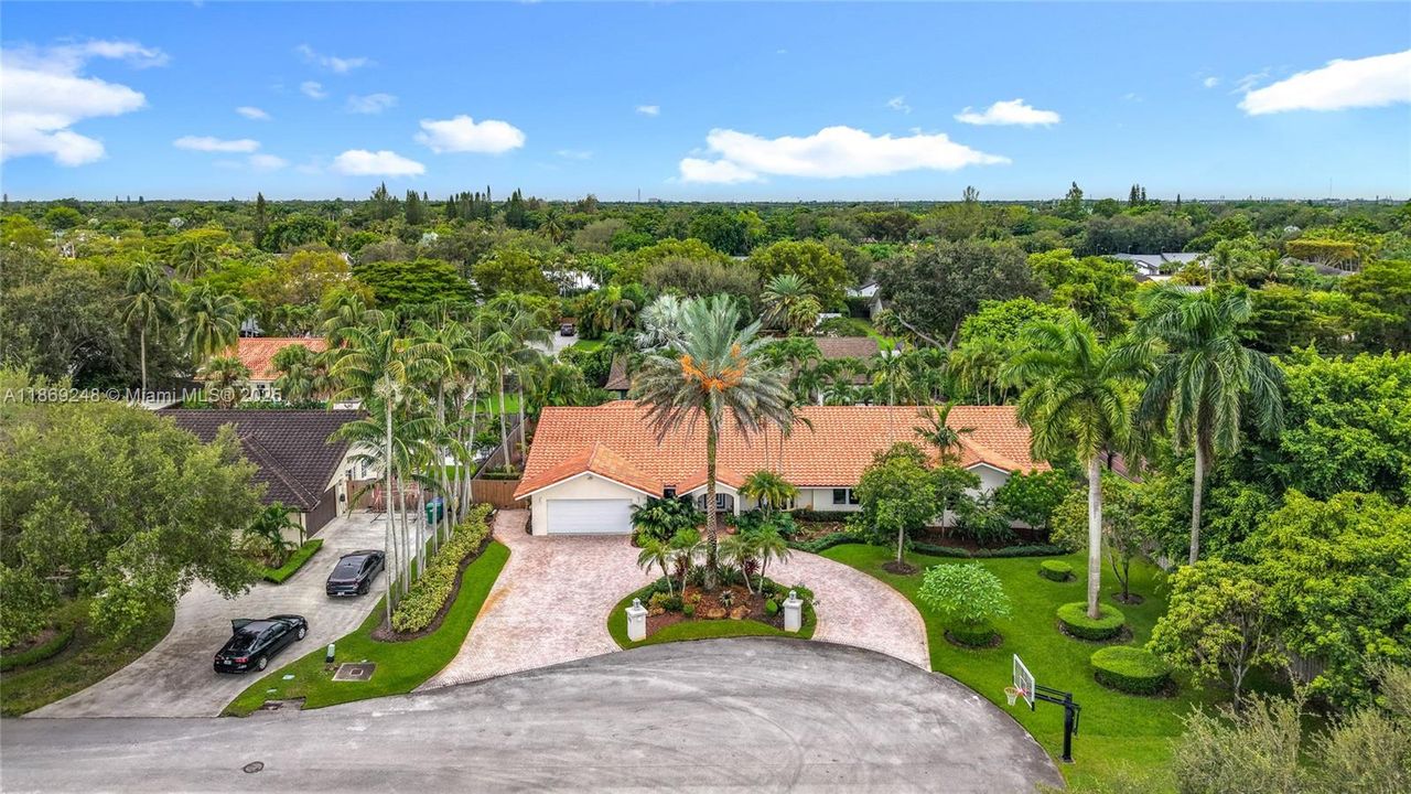 For Rent: $7,400 (4 beds, 4 baths, 3479 Square Feet)