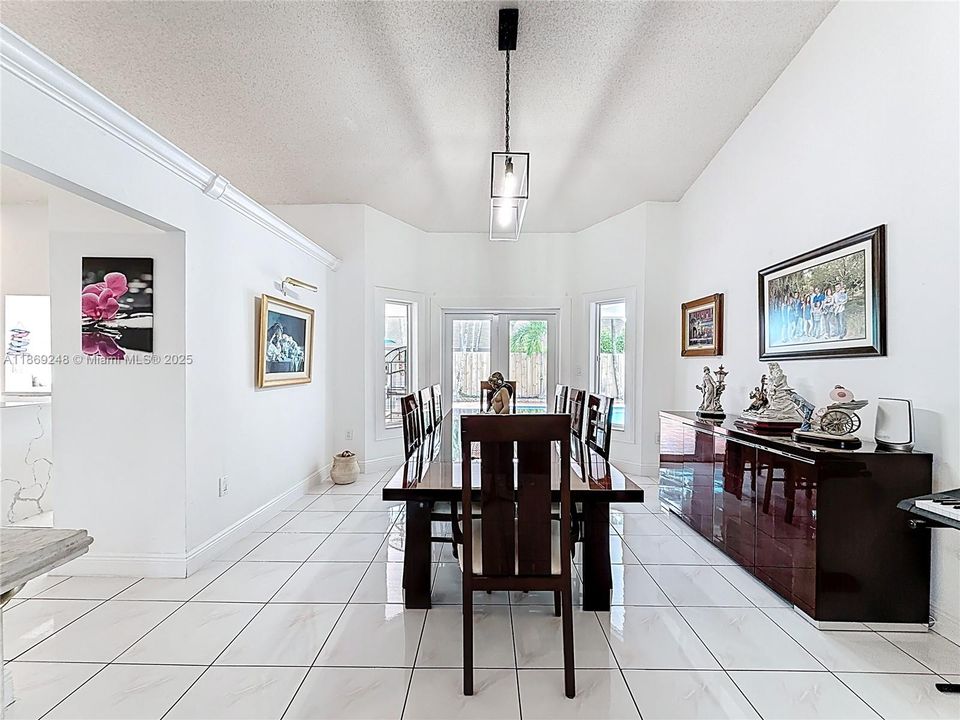 For Rent: $7,400 (4 beds, 4 baths, 3479 Square Feet)