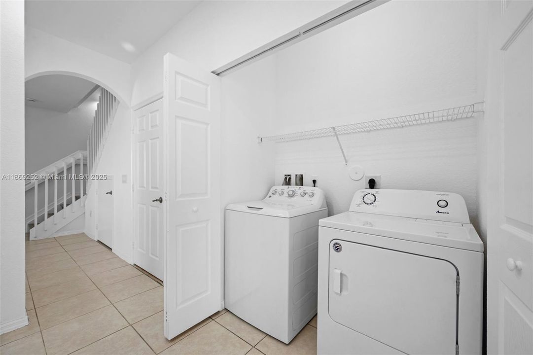 For Rent: $2,750 (3 beds, 2 baths, 1504 Square Feet)