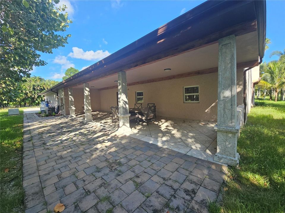 В аренду: $8,000 (5 спален, 5 ванн, 5187 Квадратных фут)