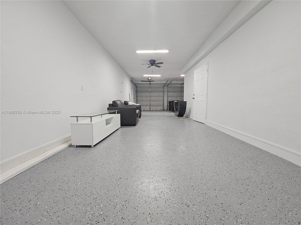 В аренду: $8,000 (5 спален, 5 ванн, 5187 Квадратных фут)