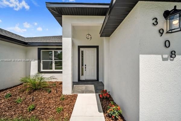 For Sale: $367,490 (3 beds, 3 baths, 1723 Square Feet)