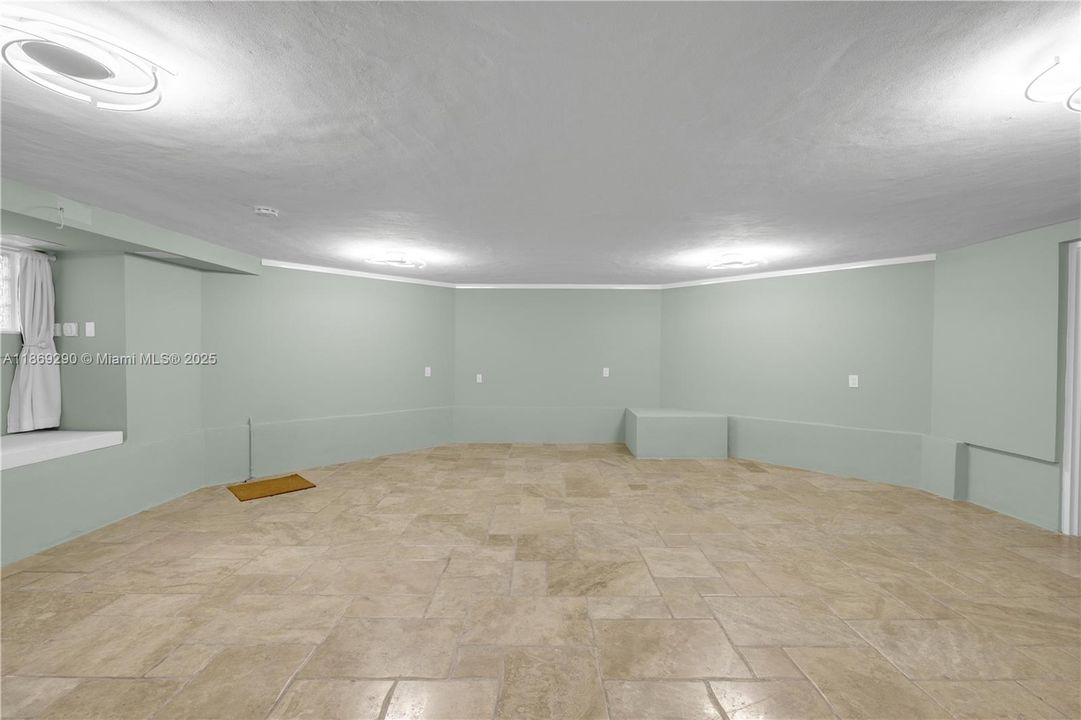 На продажу: $5,750,000 (5 спален, 7 ванн, 6476 Квадратных фут)