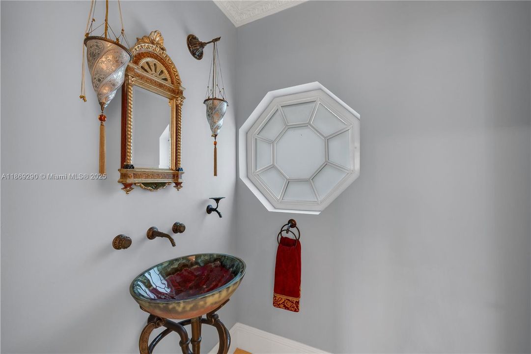 На продажу: $5,750,000 (5 спален, 7 ванн, 6476 Квадратных фут)