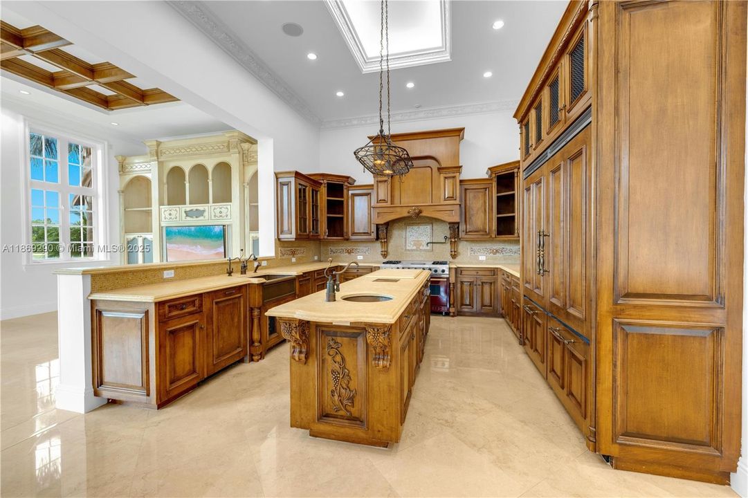 На продажу: $5,750,000 (5 спален, 7 ванн, 6476 Квадратных фут)