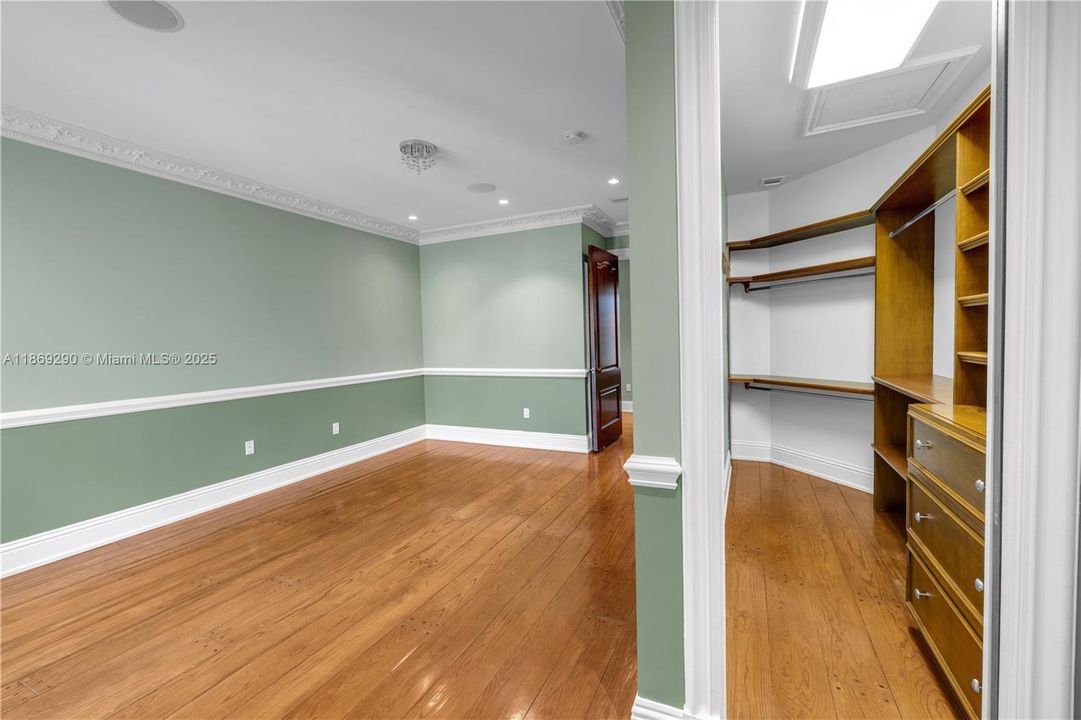 На продажу: $5,750,000 (5 спален, 7 ванн, 6476 Квадратных фут)