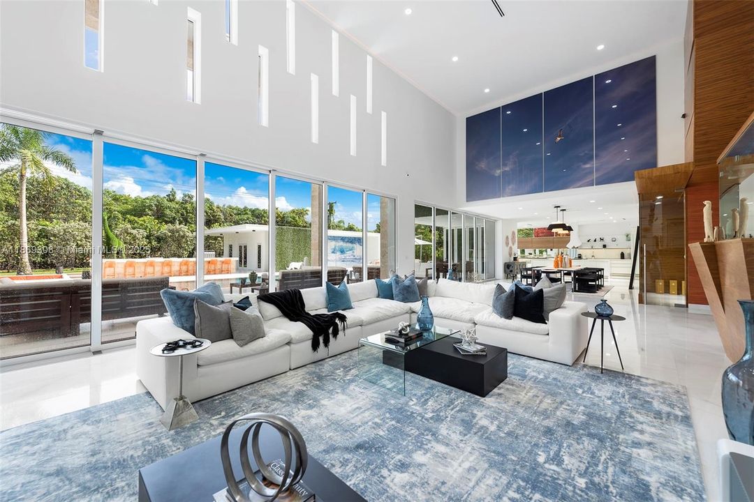 For Rent: $64,950 (7 beds, 7 baths, 8143 Square Feet)