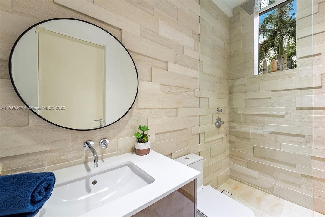 For Rent: $64,950 (7 beds, 7 baths, 8143 Square Feet)