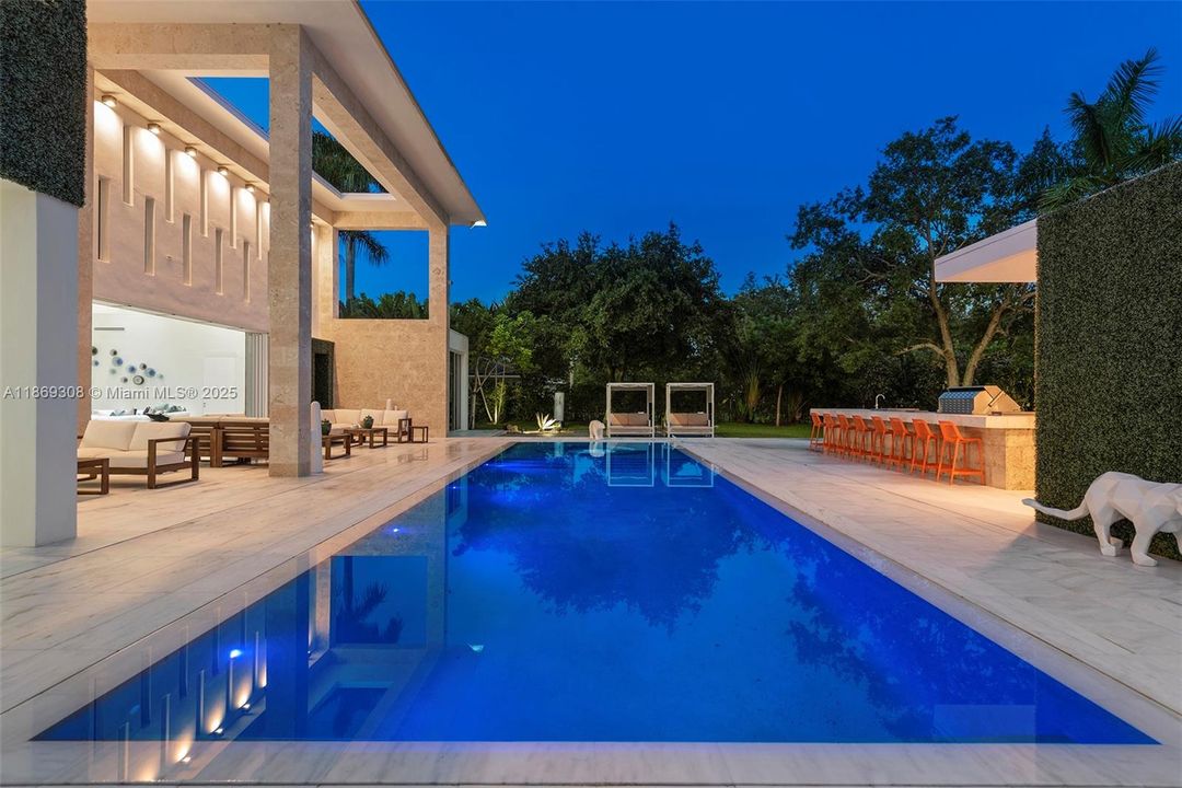 For Rent: $64,950 (7 beds, 7 baths, 8143 Square Feet)