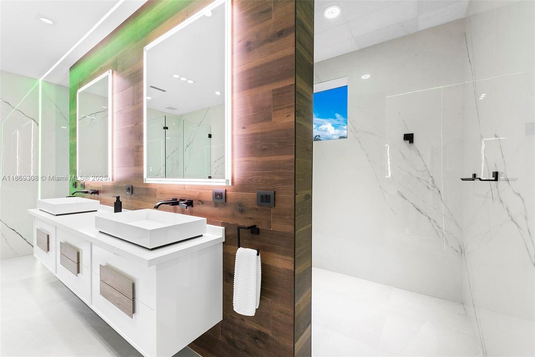 For Rent: $64,950 (7 beds, 7 baths, 8143 Square Feet)